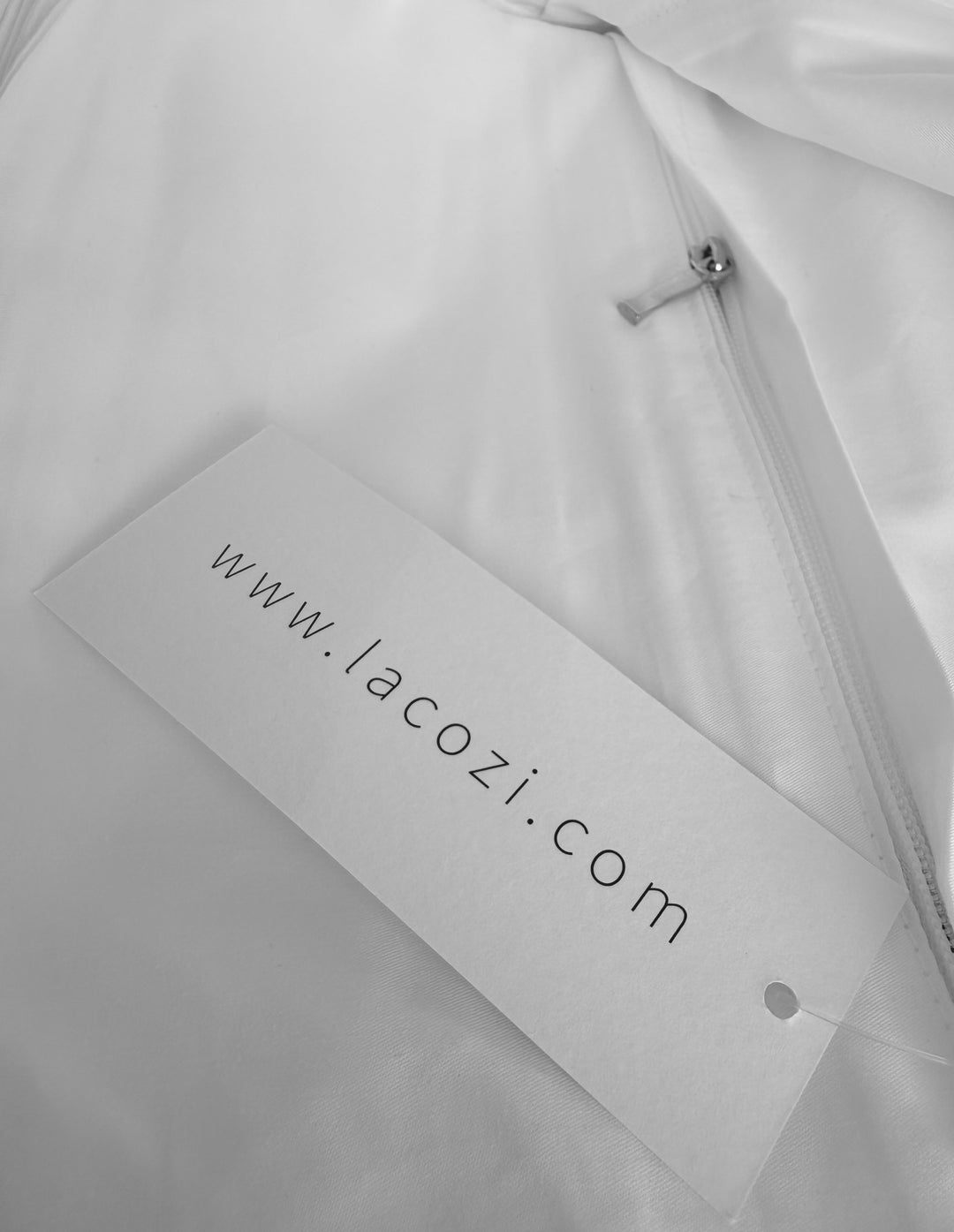 LaCozi Hotel Collection Black Border Frame Duvet Cover Set