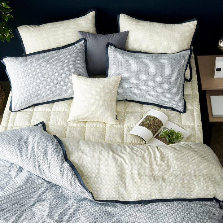 Yellow Dark Navy Blue Circle Pattern Modern Duvet Cover Set