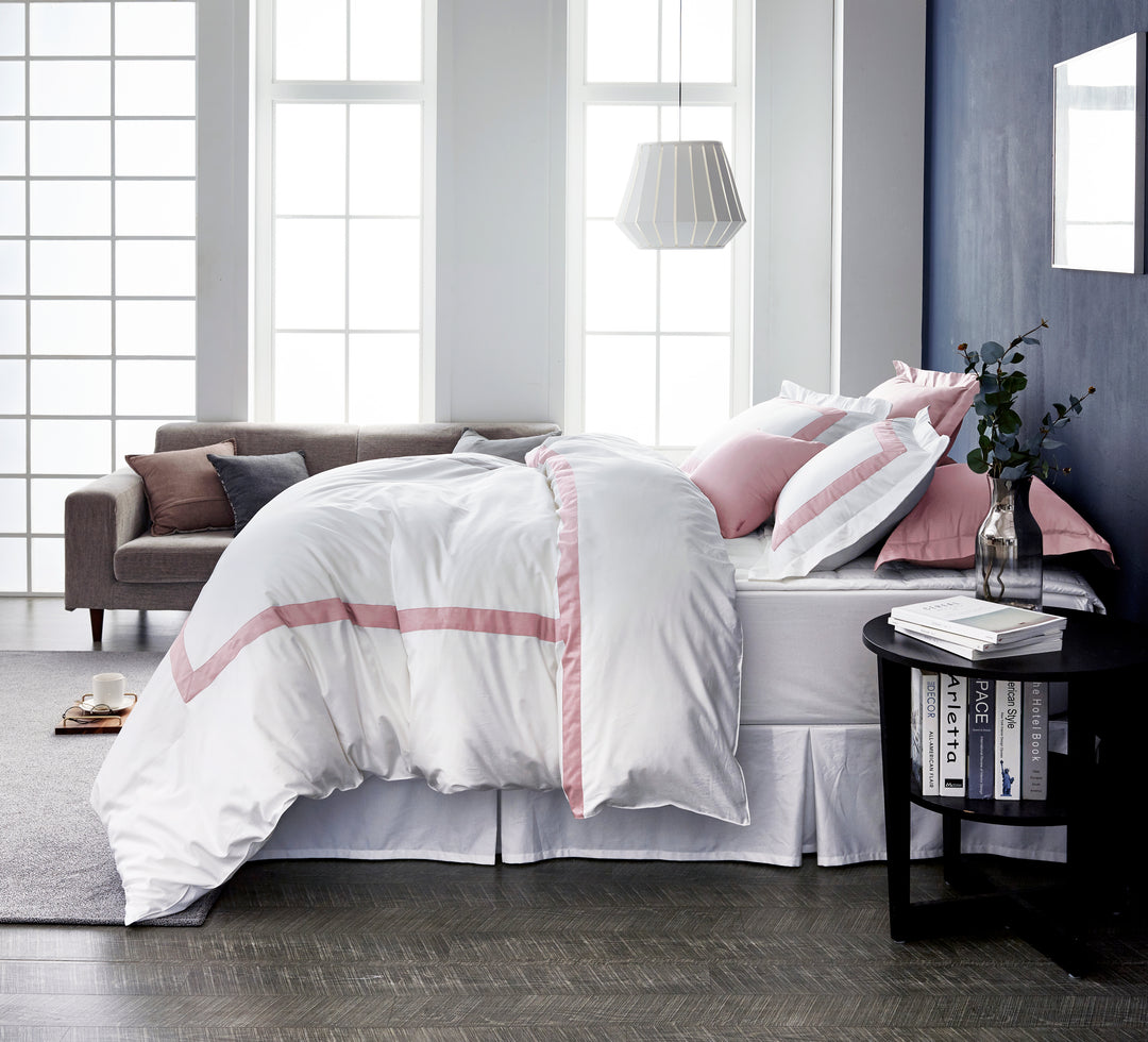 LaCozi Hotel Collection Blush Pink Border Frame Duvet Cover Set