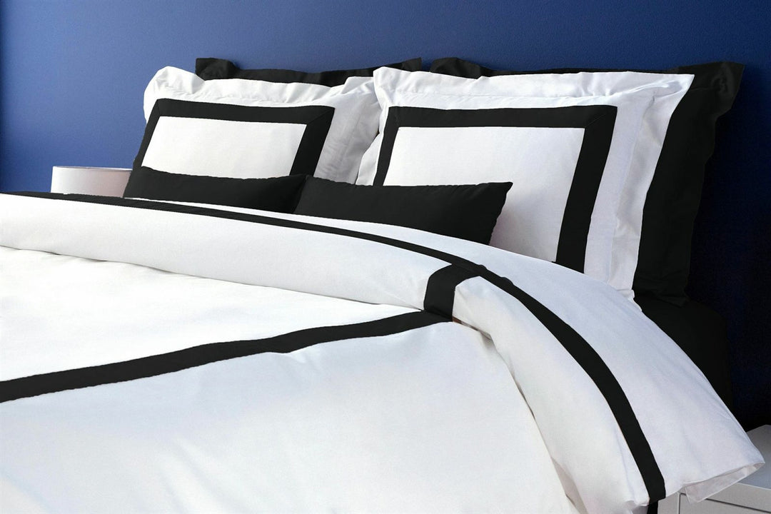 LaCozi Hotel Collection Black Border Trim Sateen Cotton Duvet Cover Set Side